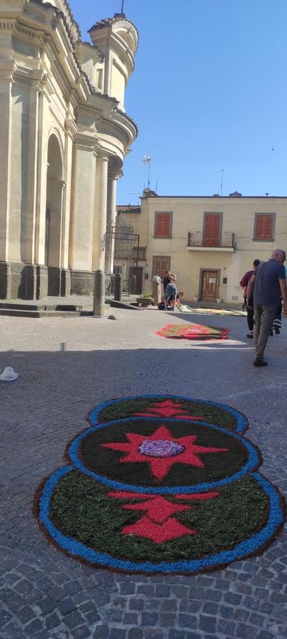 Piazza Duomo Casa Vacanze Sutri Buitenkant foto