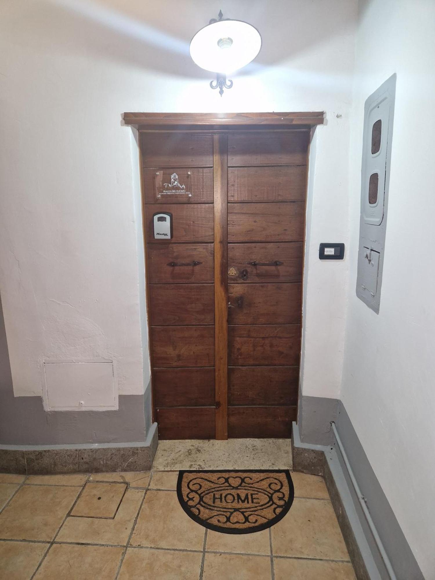 Piazza Duomo Casa Vacanze Sutri Buitenkant foto